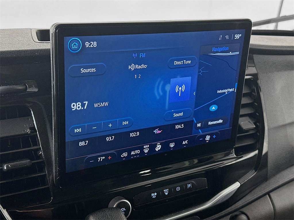 Used 2023 Ford Transit 350 XLT image 16