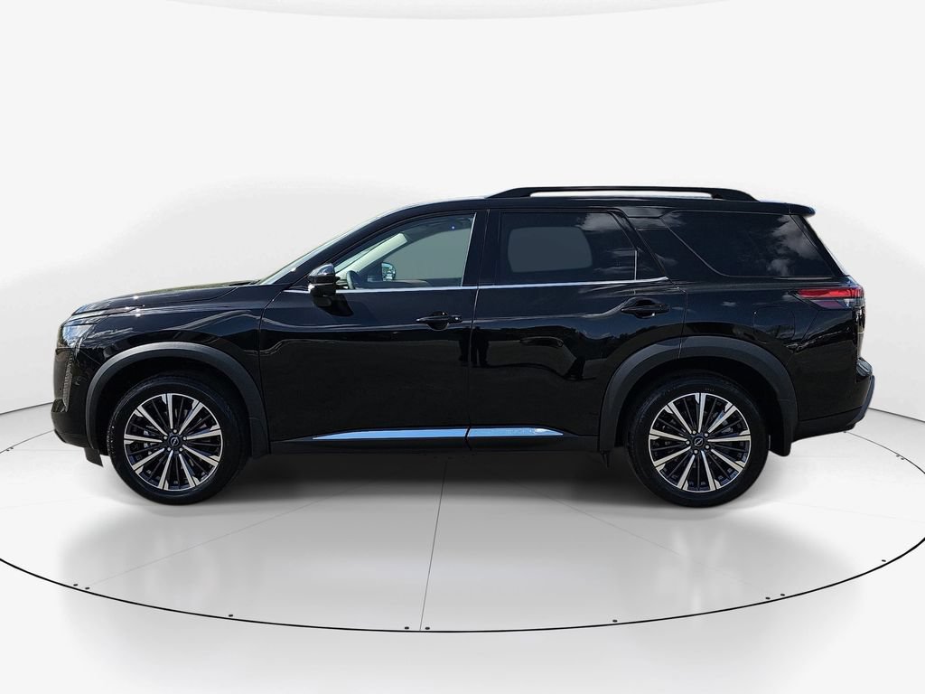 New 2026 Nissan Pathfinder Platinum FWD image 8