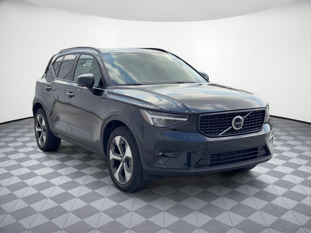 Certified 2026 Volvo XC40 B5 Plus w/ Protection Package Premier AWD/4WD image 7