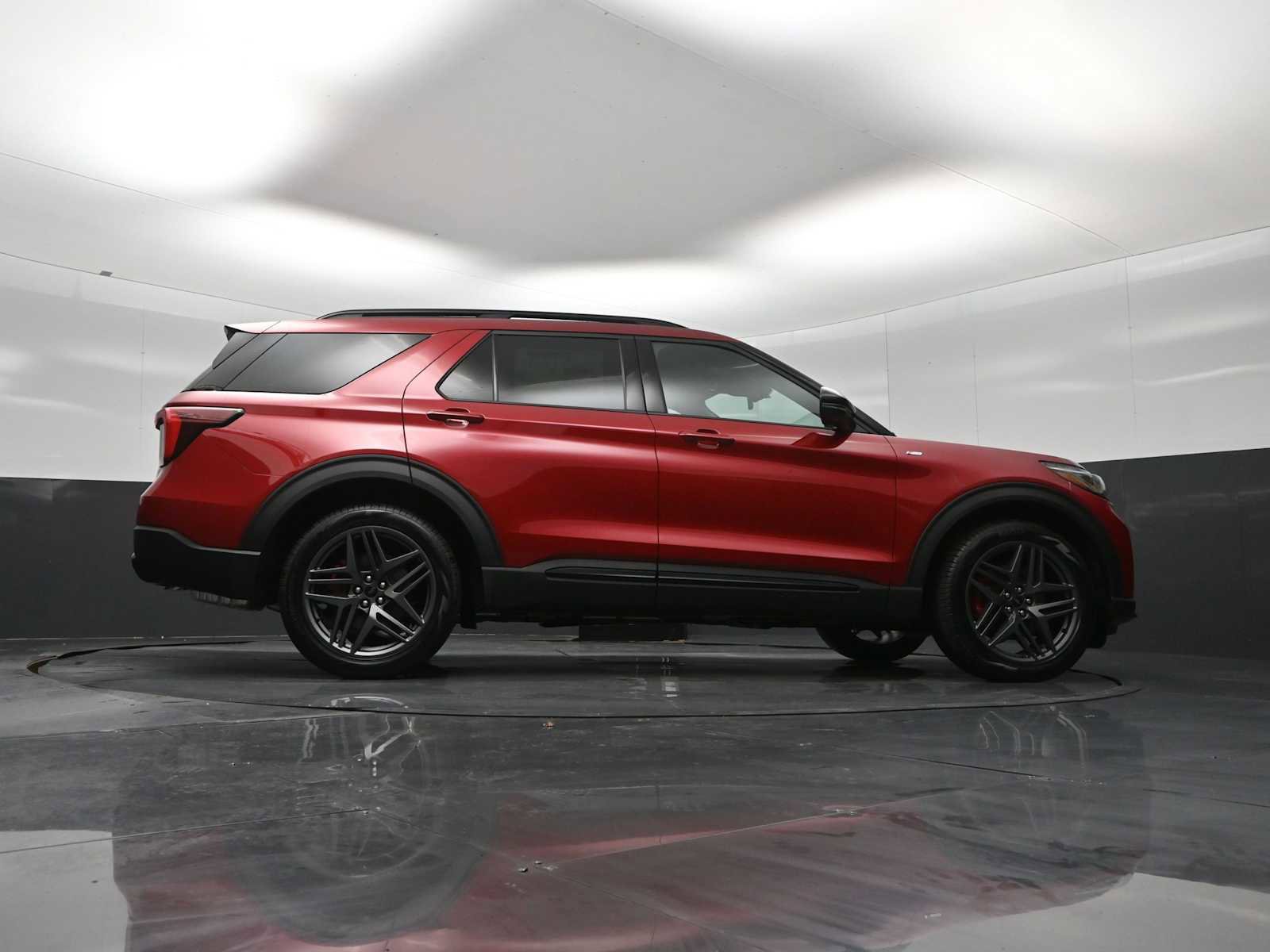 New 2026 Ford Explorer ST-Line w/ ST-Line Street Pack image 34