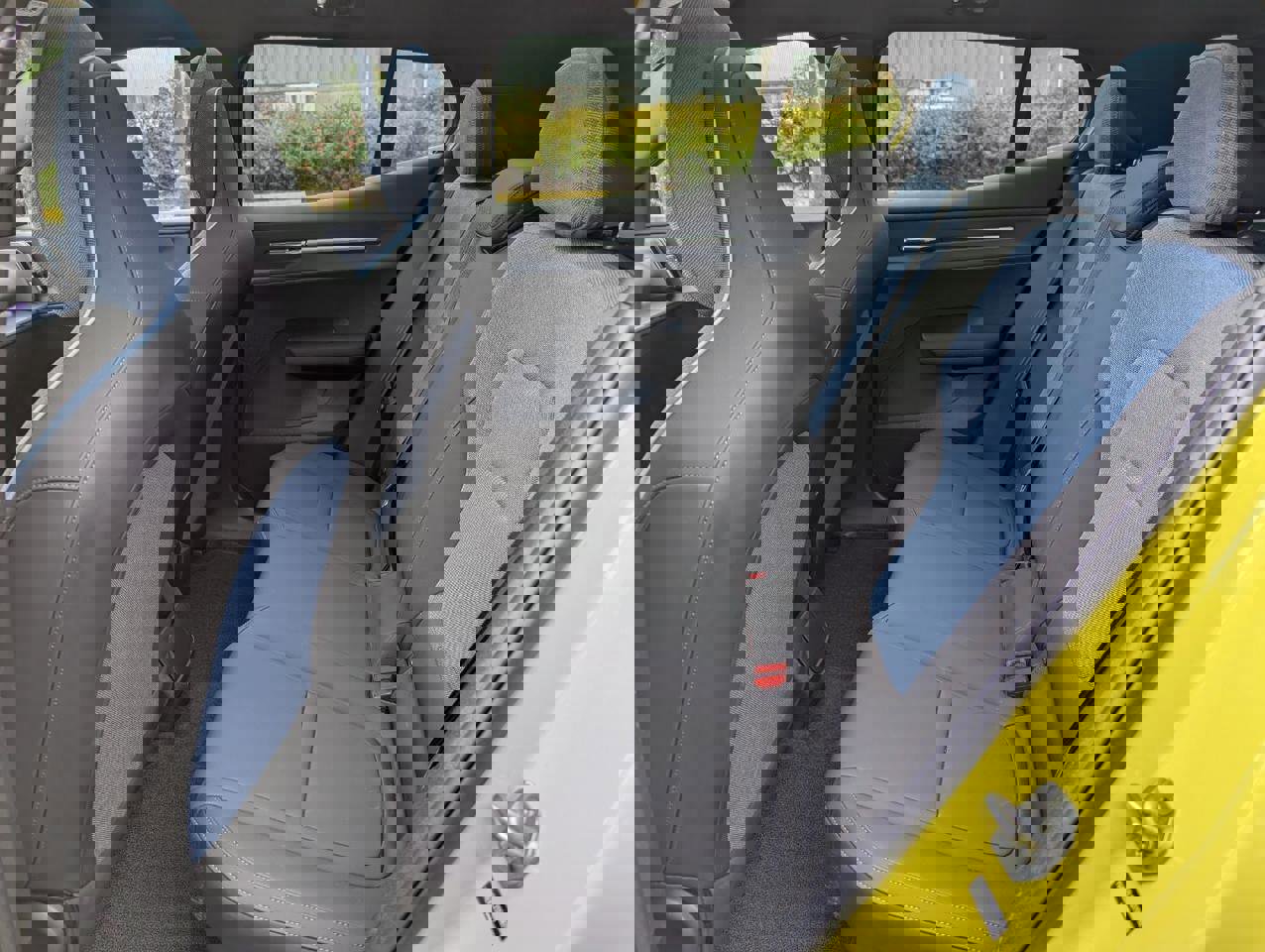 Used 2025 Volvo EX30 Ultra w/ Climate Package image 11