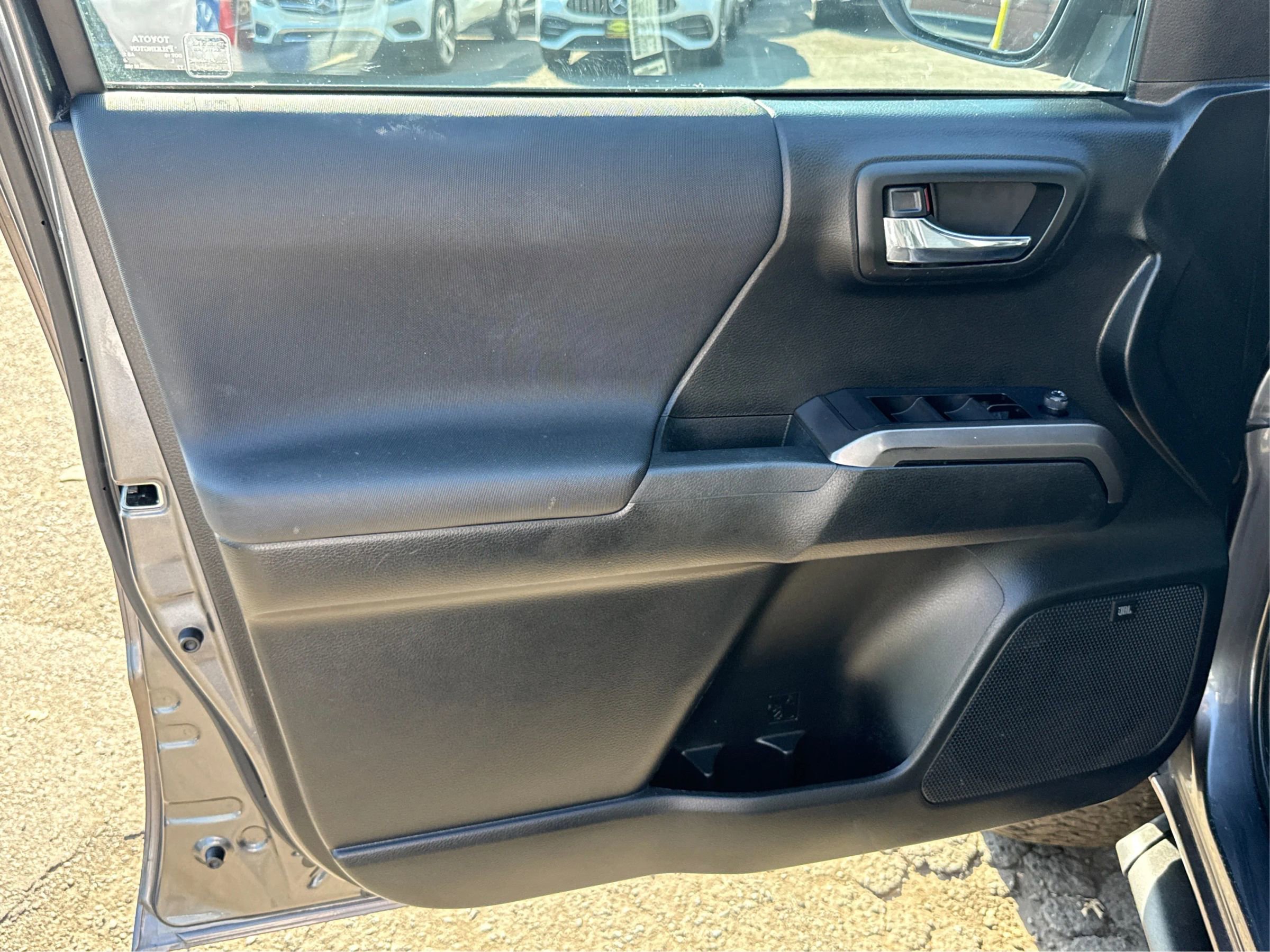 Used 2021 Toyota Tacoma TRD Pro AWD/4WD image 11