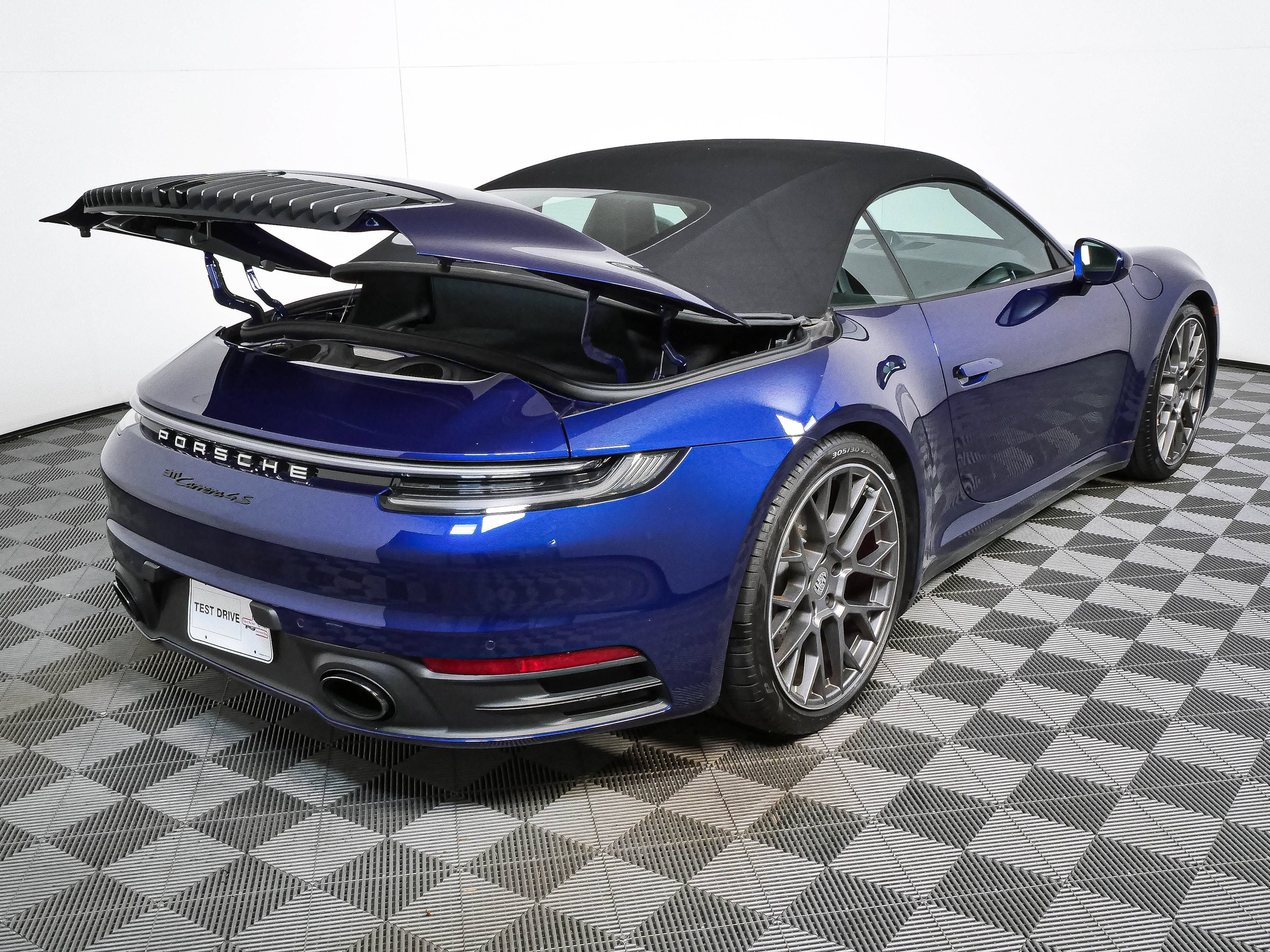 Certified 2020 Porsche 911 Carrera 4S w/ Sport Package AWD/4WD image 28
