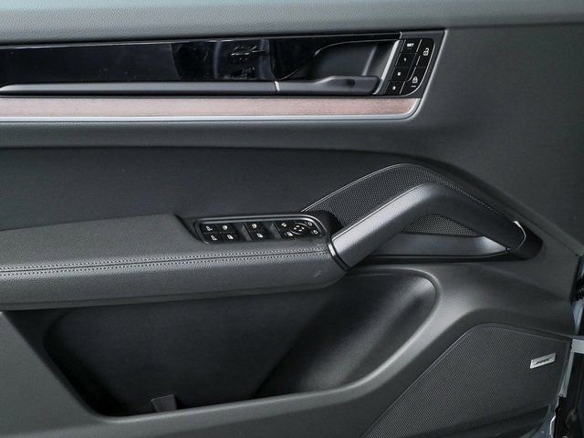 New 2026 Porsche Cayenne image 6