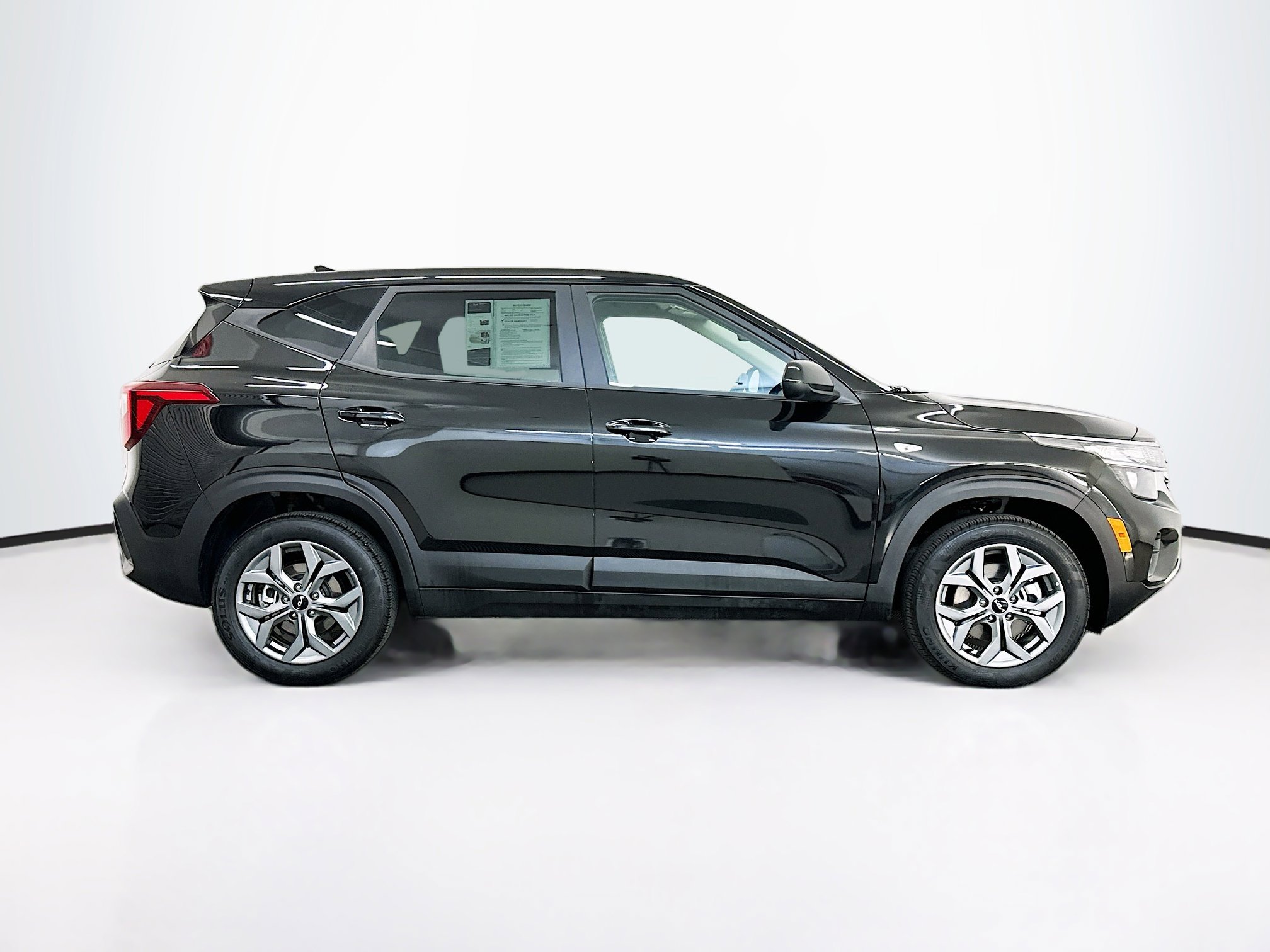 Used 2026 Kia Seltos LX AWD/4WD image 10
