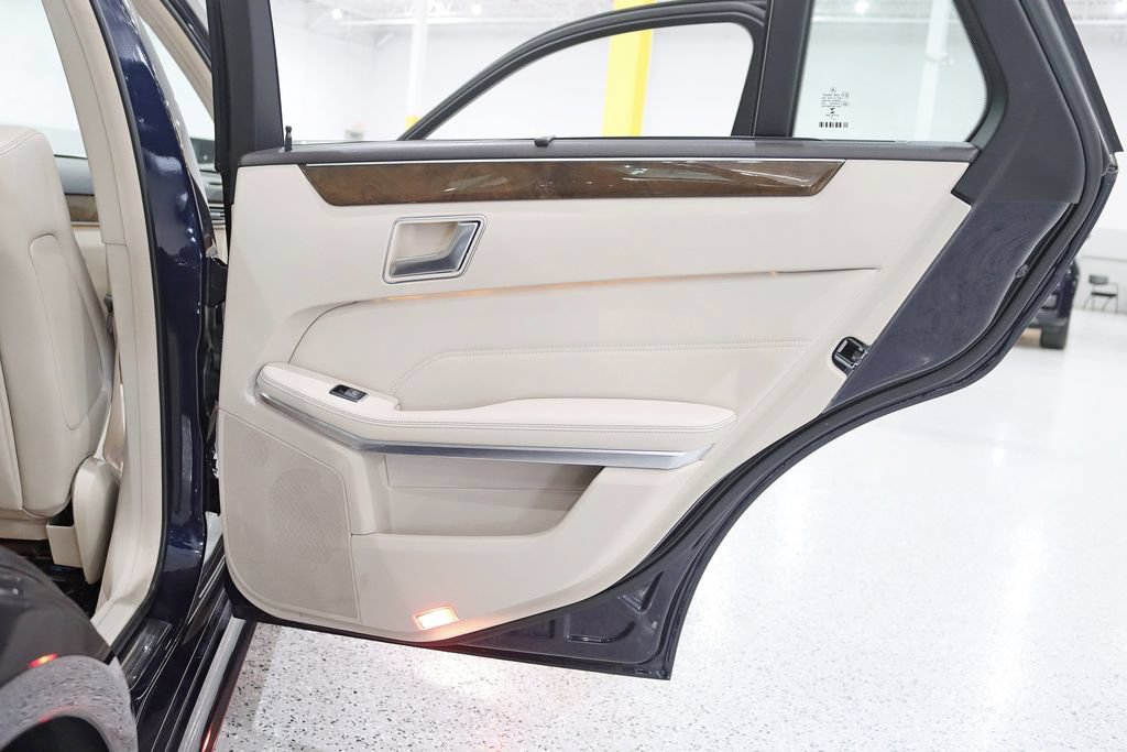 Used 2016 Mercedes-Benz E 350 4MATIC Wagon w/ Premium Package image 34