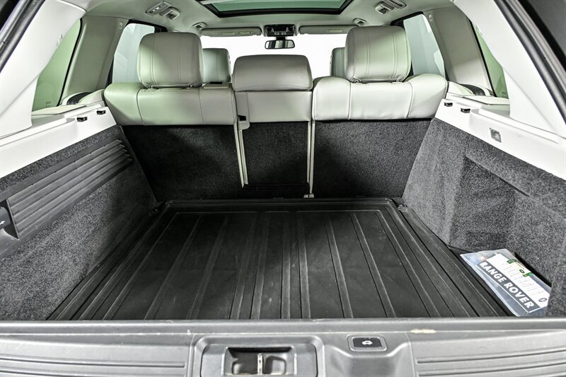 Used 2015 Land Rover Range Rover HSE AWD/4WD image 11