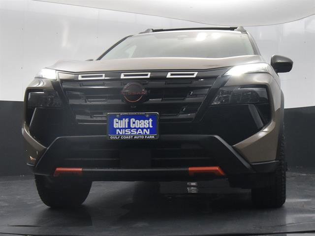 Certified 2025 Nissan Rogue SV image 25