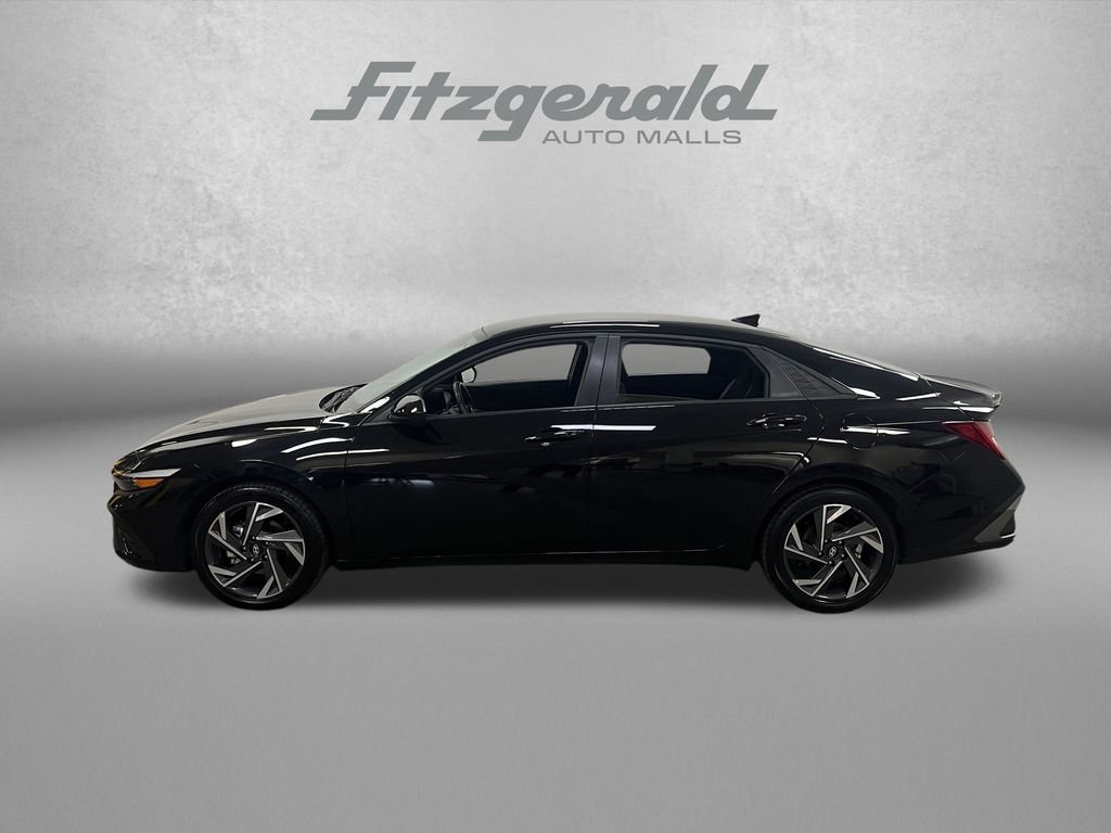Used 2025 Hyundai Elantra SEL FWD video 2
