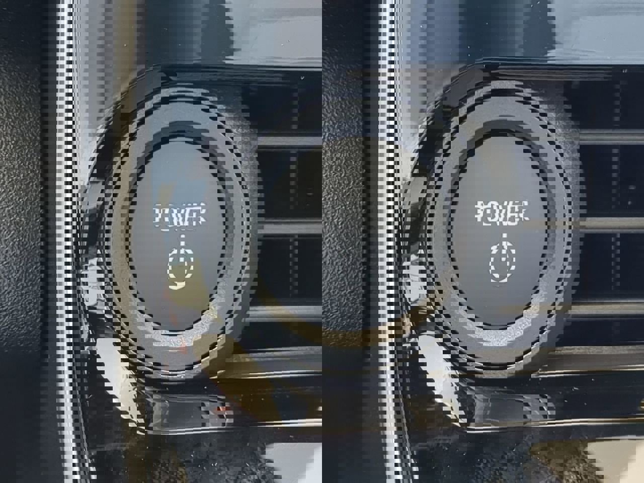 New 2025 Subaru Solterra Touring w/ Touring Package image 28