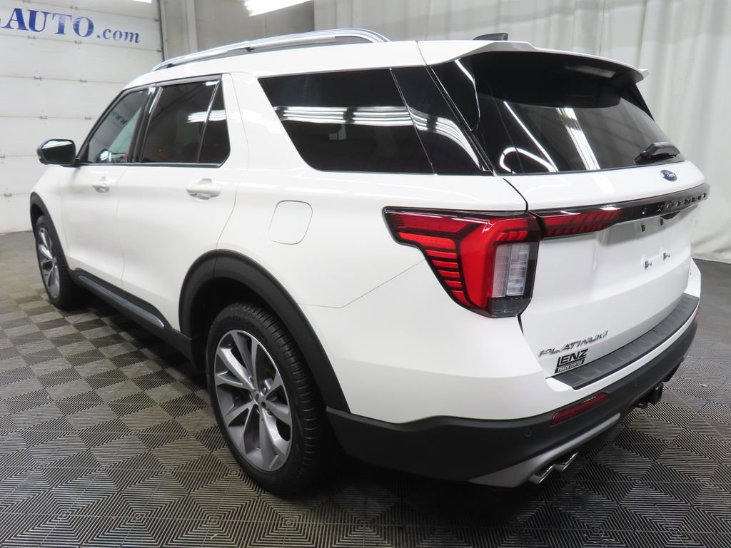 Used 2025 Ford Explorer Platinum w/ Ultimate Package image 5