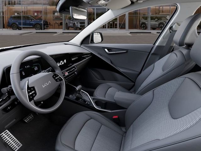 Used 2024 Kia Niro EX Touring image 17
