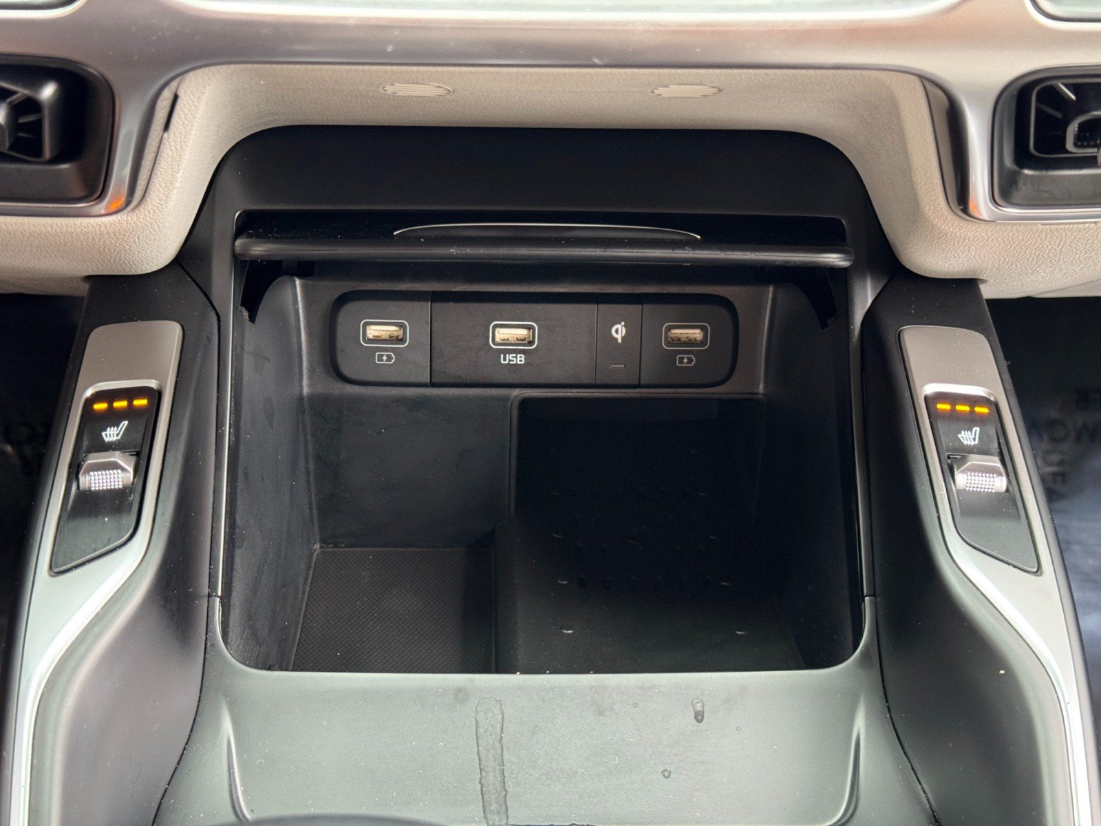 Used 2023 Kia Sorento S w/ Panoramic Sunroof Package FWD image 28