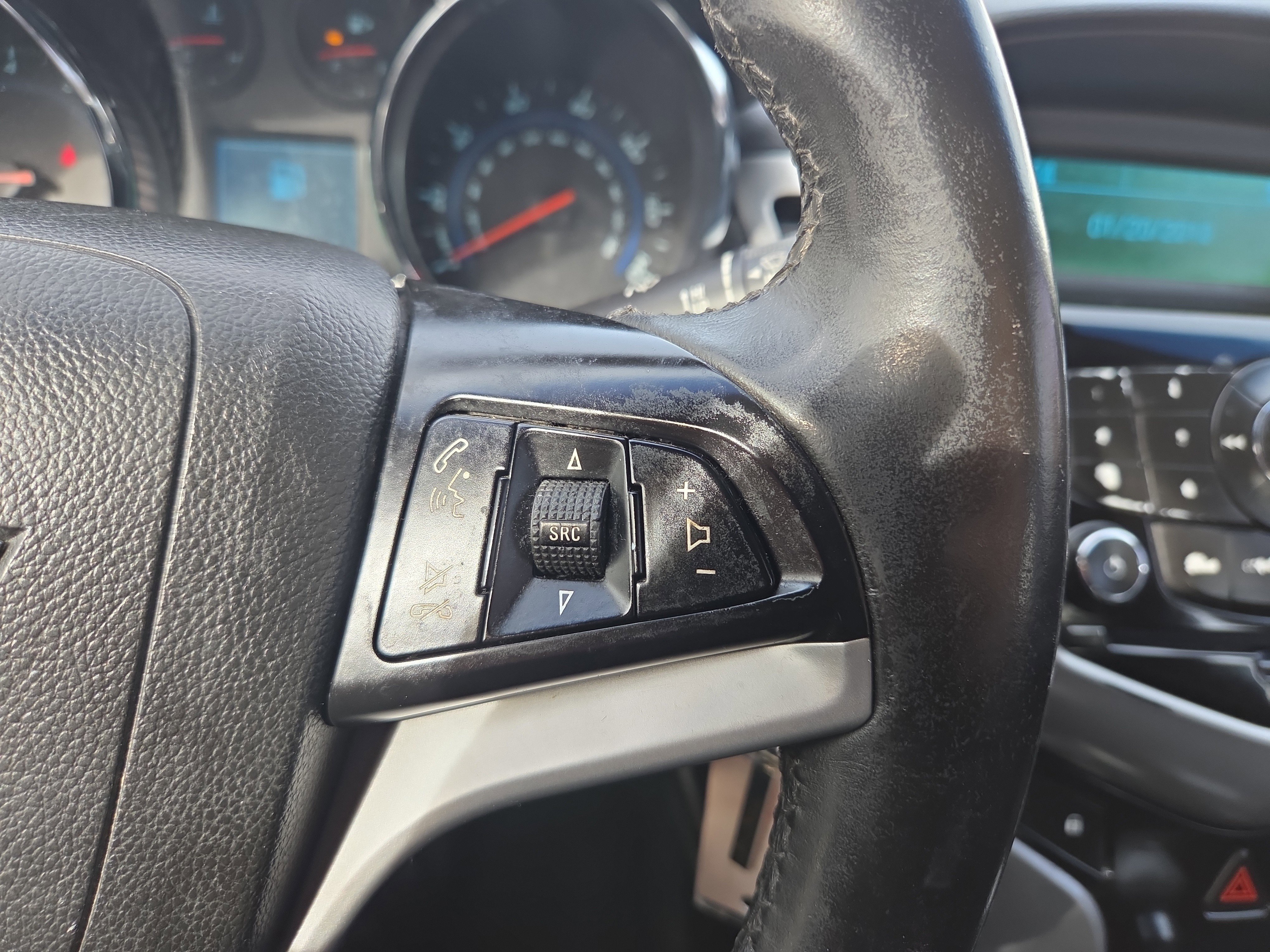 Used 2013 Chevrolet Cruze LT w/ RS Package image 18