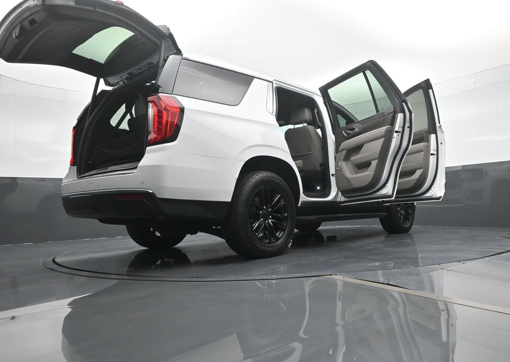 Used 2023 GMC Yukon SLT w/ SLT Luxury Package RWD image 26