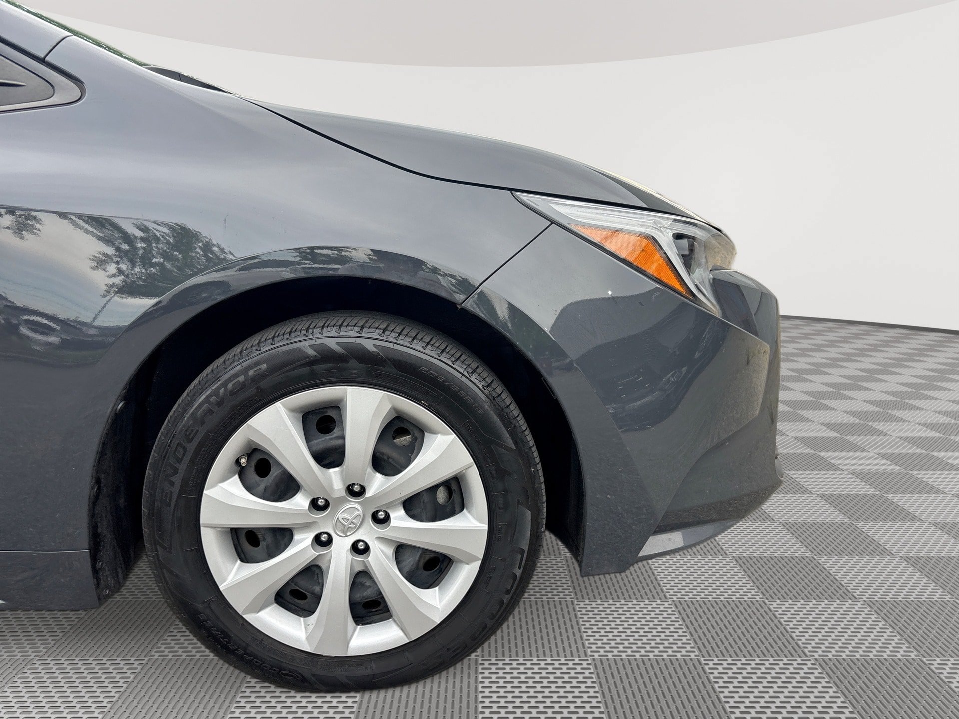 Used 2023 Toyota Corolla LE FWD image 30