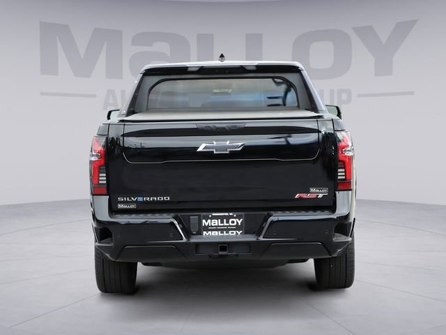 Used 2024 Chevrolet Silverado EV RST AWD/4WD image 4