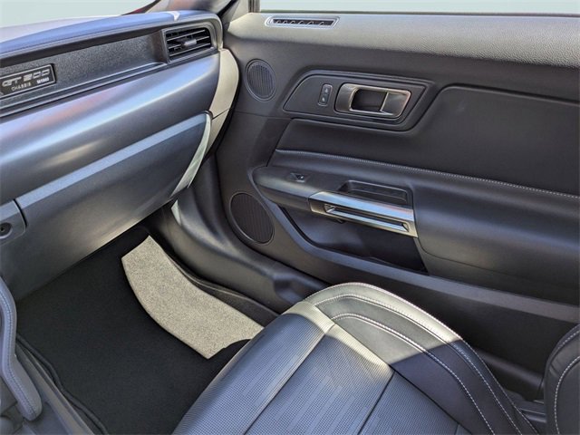 Used 2021 Ford Mustang Shelby GT500 w/ Technology Package image 16