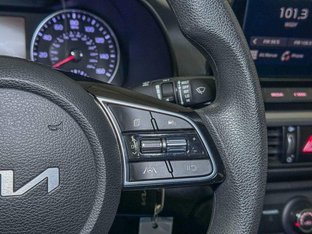 Used 2023 Kia Forte LXS image 30