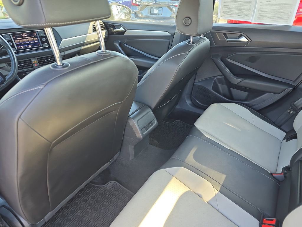 Used 2021 Volkswagen Jetta R-Line w/ R-Line Cold Weather Package image 12