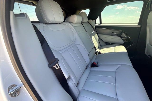 New 2025 Land Rover Range Rover Sport SE image 11