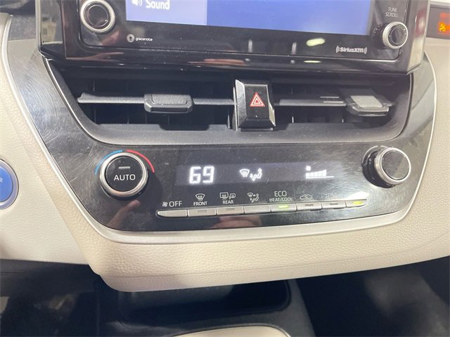 Used 2022 Toyota Corolla LE image 19