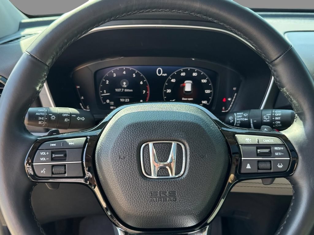Used 2025 Honda Pilot Elite image 27