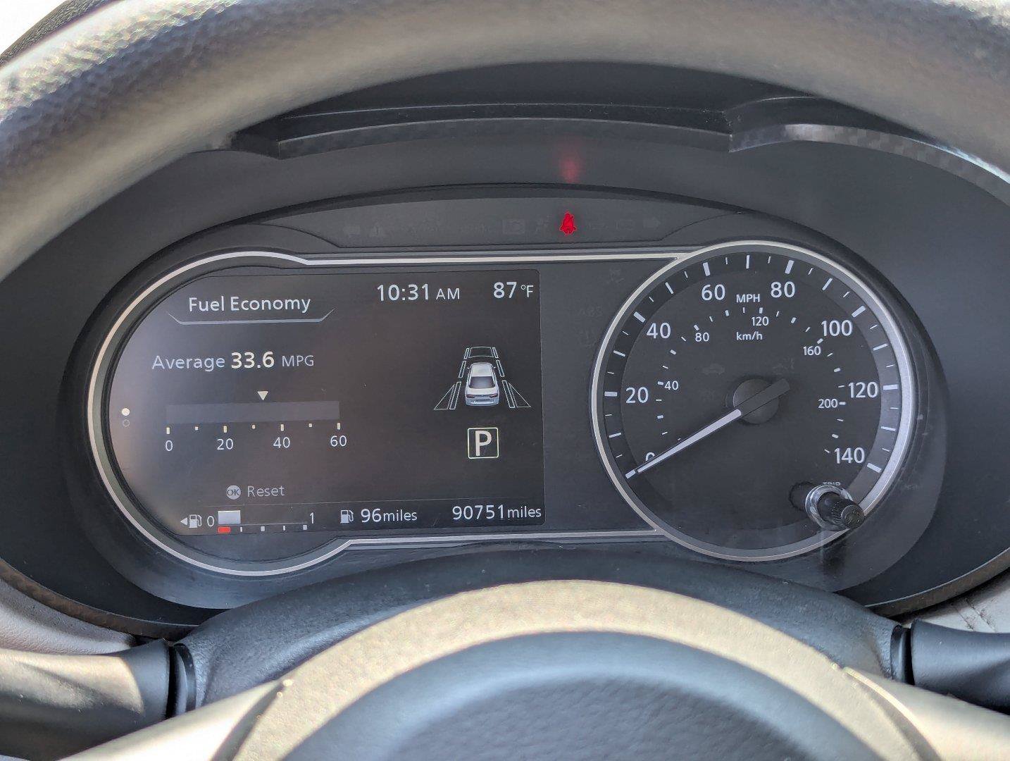 Used 2021 Nissan Versa SV FWD image 14