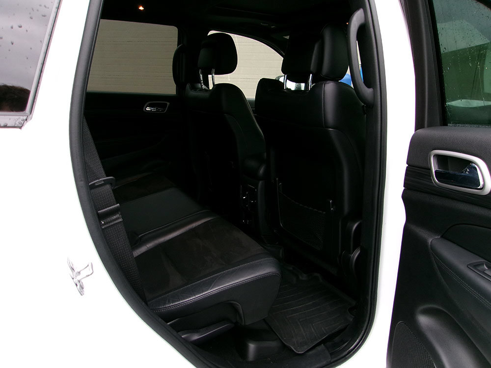 Used 2022 Jeep Grand Cherokee Laredo X AWD/4WD image 11
