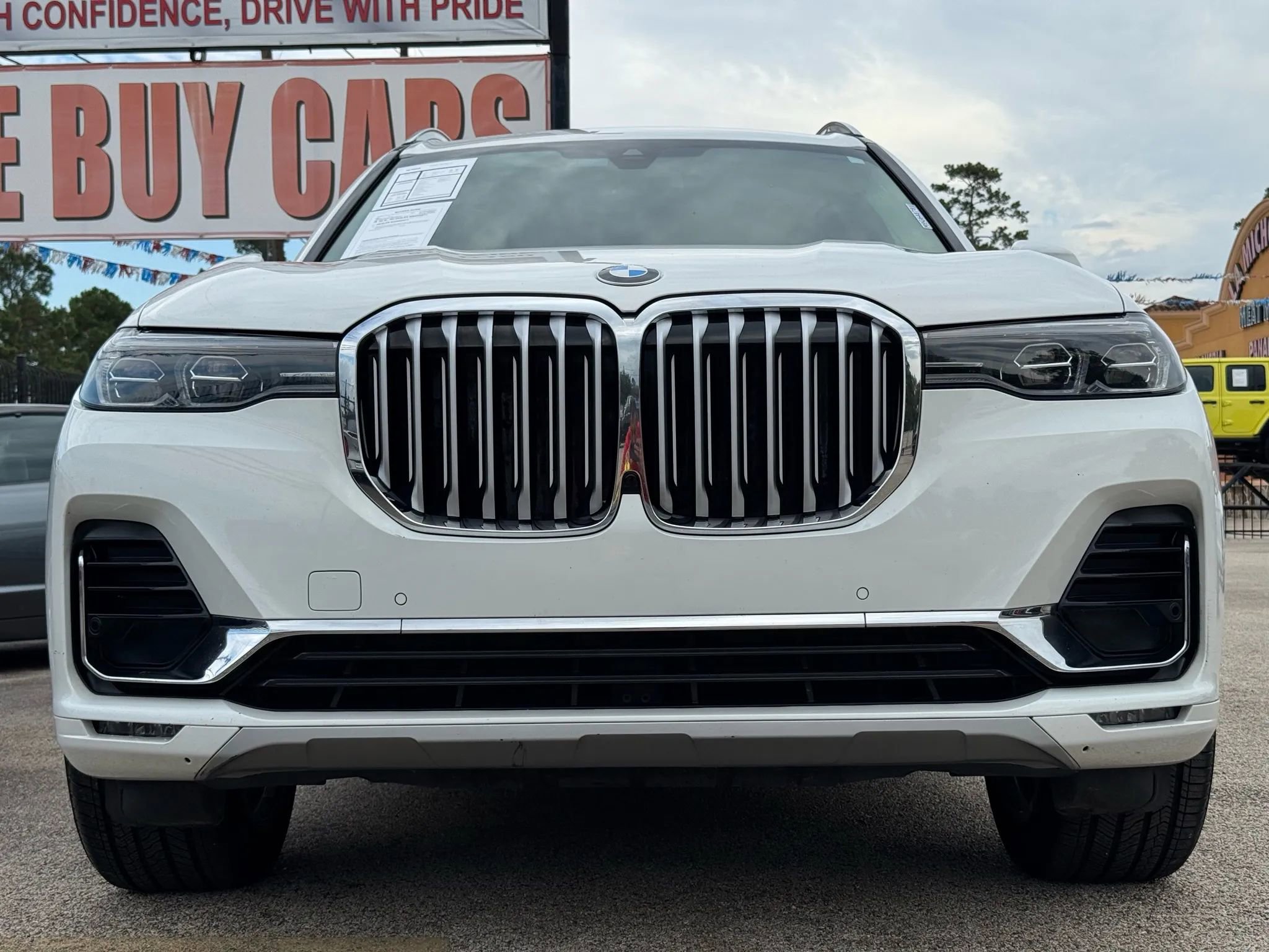 Used 2021 BMW X7 xDrive40i w/ Premium Package image 4