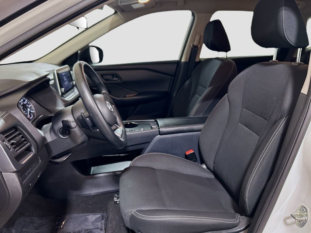 Used 2024 Nissan Rogue S image 17