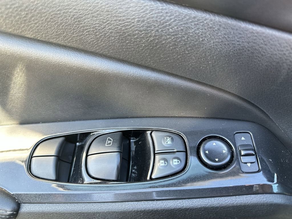 Used 2023 Nissan Altima 2.5 SV image 15