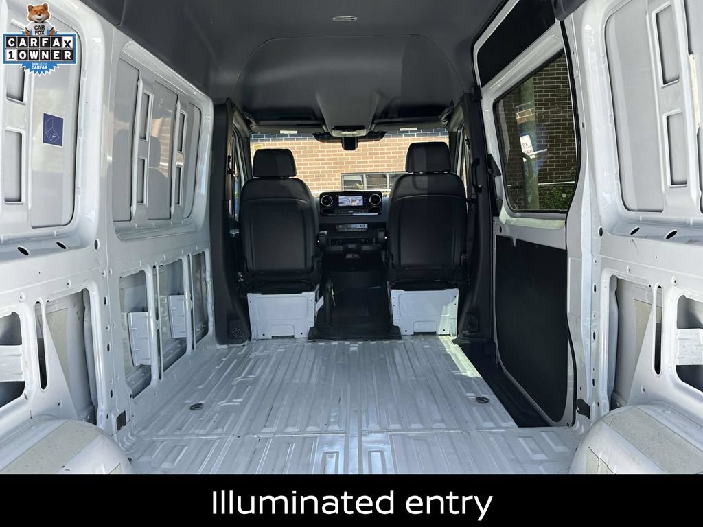 Used 2025 Mercedes-Benz Sprinter 2500 image 12