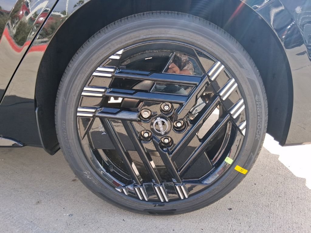 Certified 2026 Nissan Sentra SR w/ Floor Mat Package image 30