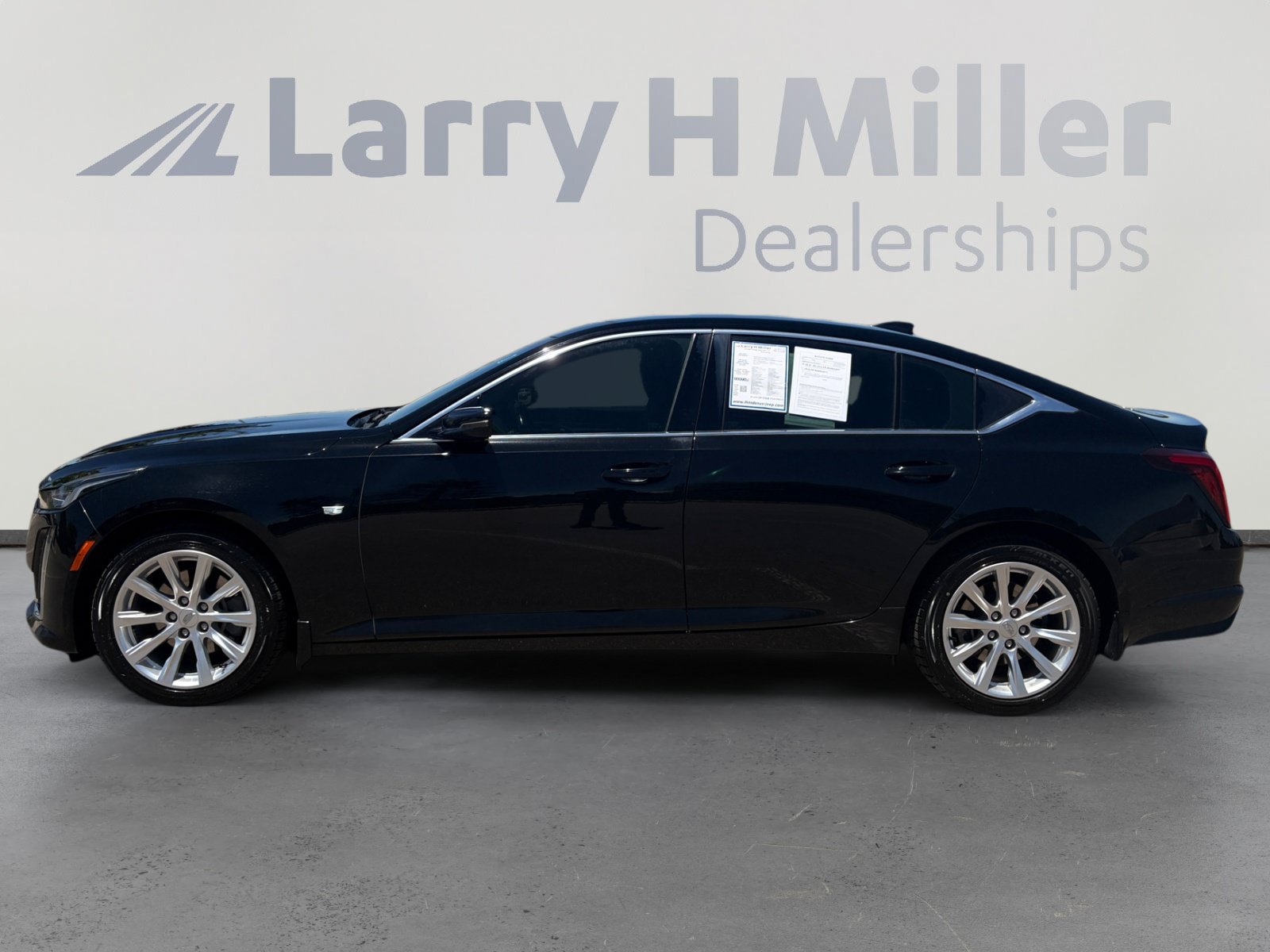 Used 2020 Cadillac CT5 Luxury w/ Cold Weather Package AWD/4WD image 3
