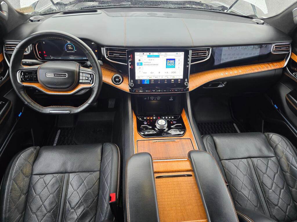 Used 2022 Jeep Grand Wagoneer Series III image 19