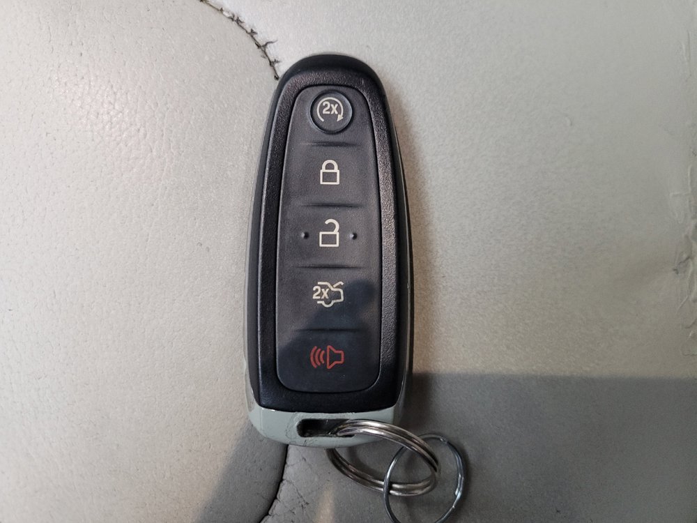 Used 2016 Ford Focus Titanium FWD image 32