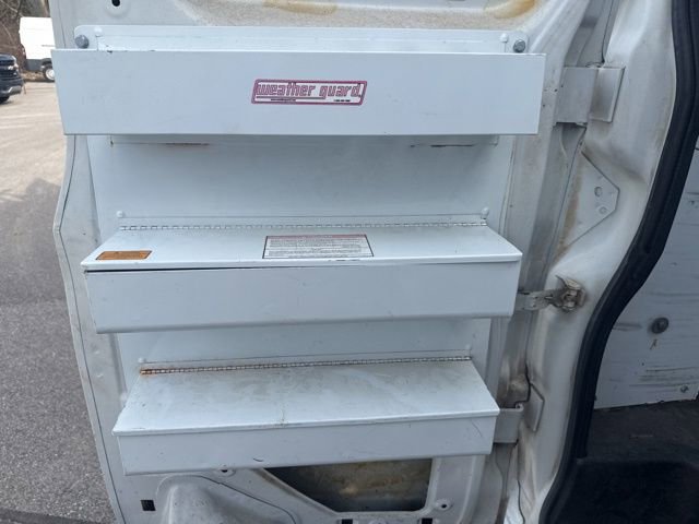 Used 2014 Chevrolet Express 2500 image 21