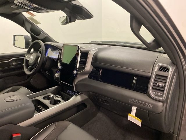 New 2026 RAM 1500 Laramie AWD/4WD image 21
