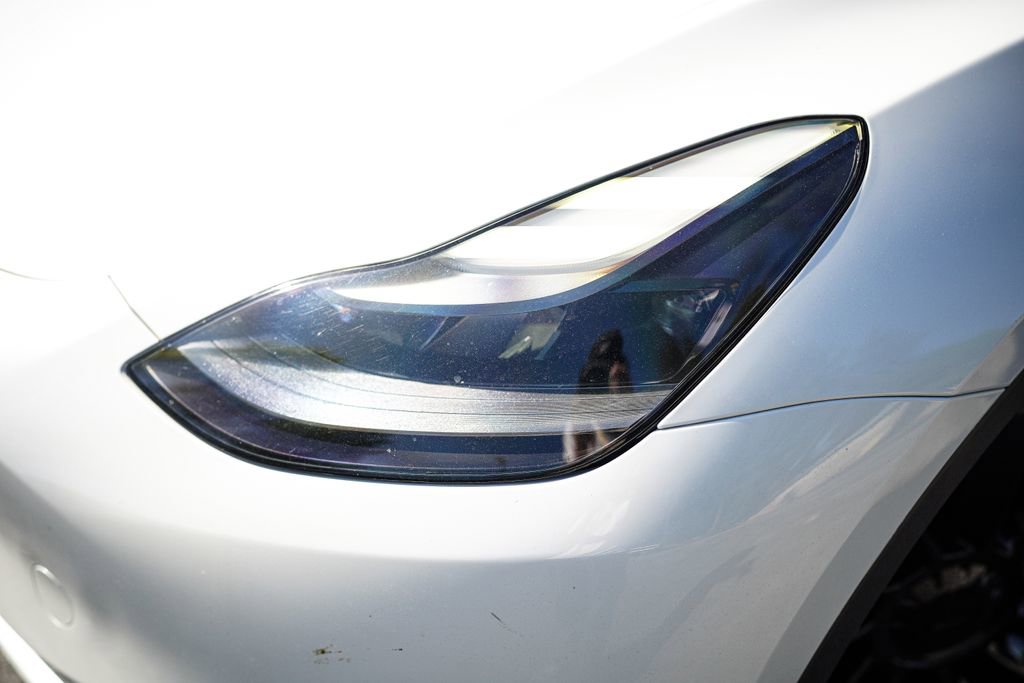 Used 2022 Tesla Model Y Performance image 4