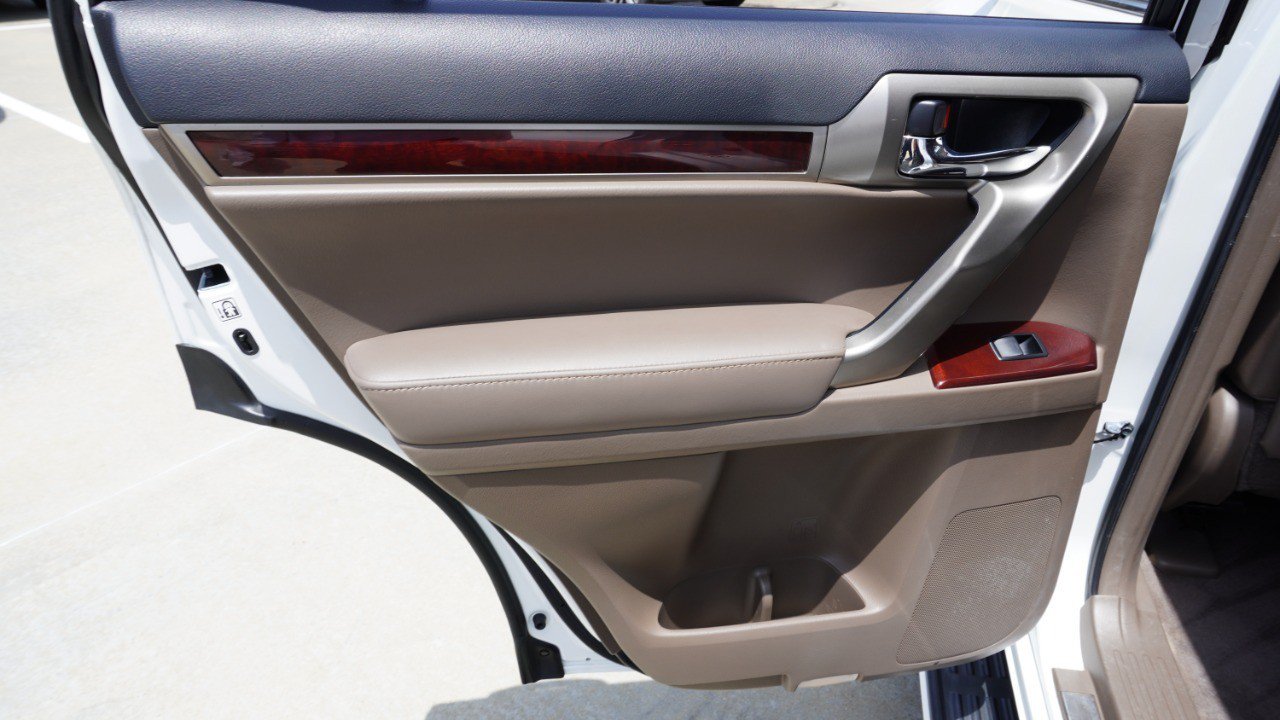 Used 2019 Lexus GX 460 Premium AWD/4WD image 36