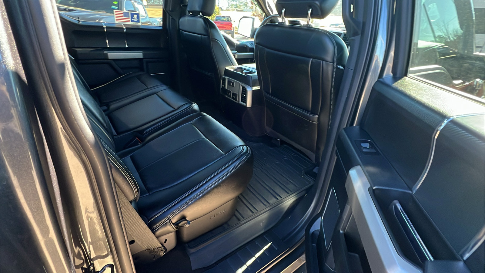 Used 2020 Ford F150 Lariat image 22
