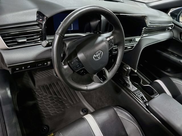 Used 2025 Toyota Camry SE w/ Convenience Package AWD/4WD image 9