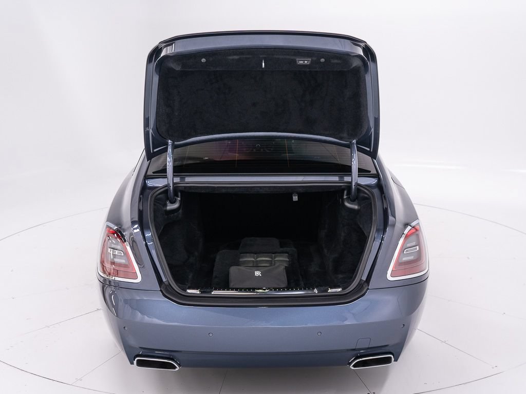 Certified 2023 Rolls-Royce Ghost Extended Wheelbase w/ Ghost Package AWD/4WD image 53
