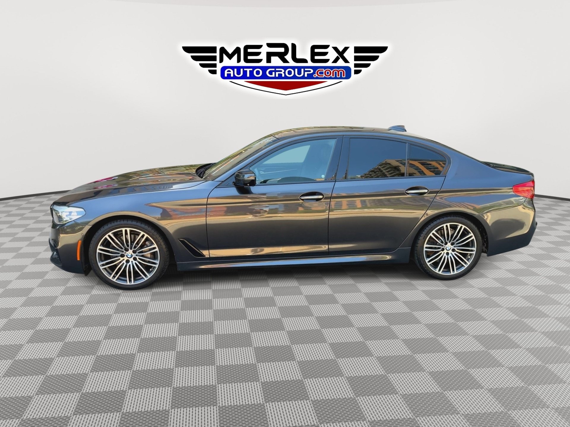 Used 2018 BMW 540i xDrive w/ M Sport Package AWD/4WD image 5