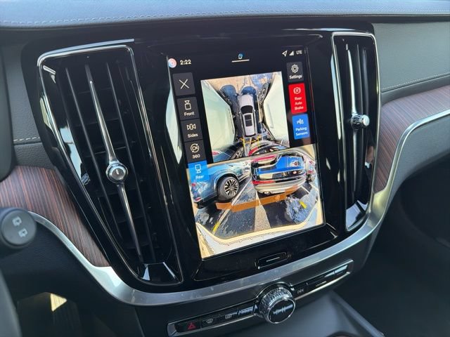New 2026 Volvo V60 B5 Cross Country Ultra w/ Protection Package Premier AWD/4WD image 16