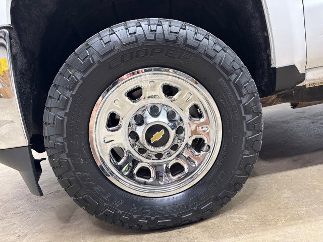 Used 2019 Chevrolet Silverado 2500 W/T AWD/4WD image 36