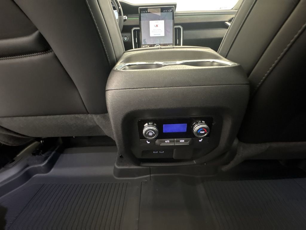 New 2026 GMC Acadia Denali w/ Super Cruise Package FWD image 22