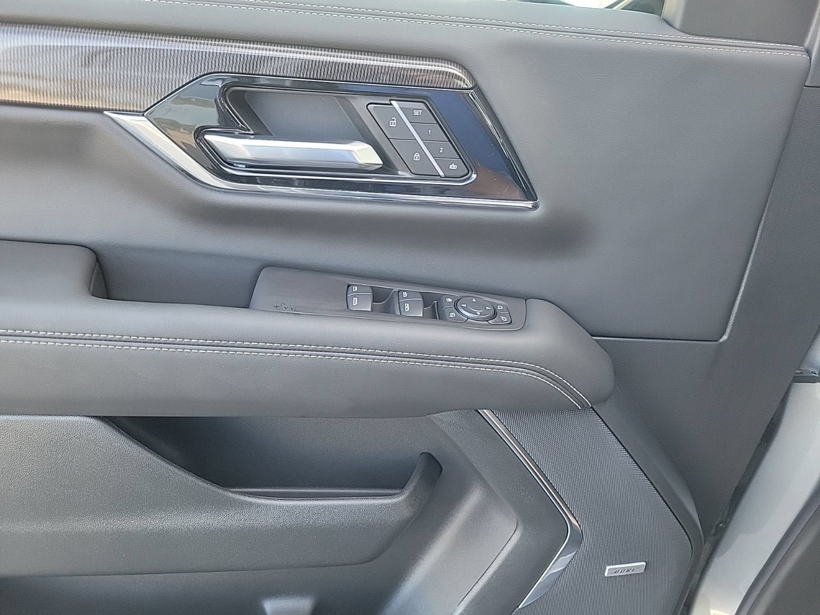 New 2026 GMC Yukon XL Elevation w/ Elevation Premium Package AWD/4WD image 19