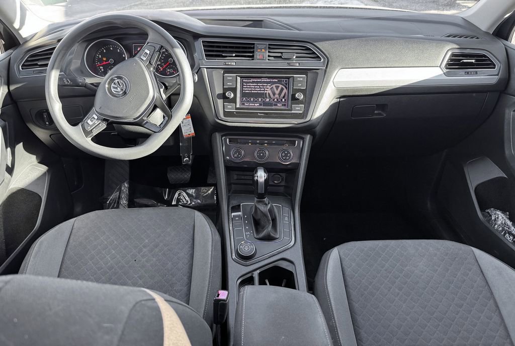 Used 2020 Volkswagen Tiguan S image 25